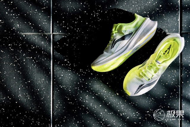 最狠的鞋子,全网最狠的鞋子