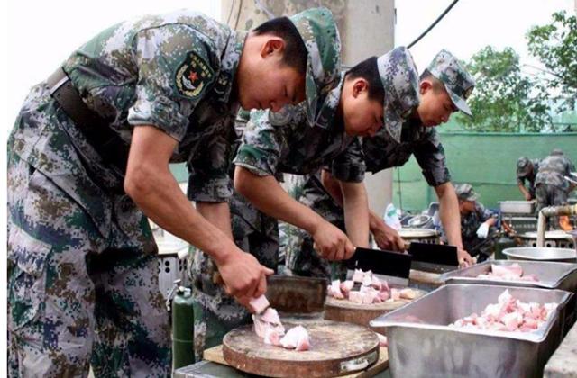 退伍后才懂实用的兵种，新兵根本看不上，老兵后悔没有去当