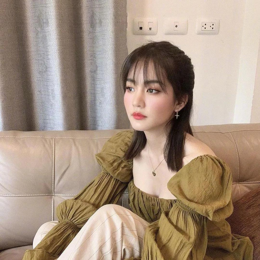 最火的泡泡袖上衣穿搭秋冬,夏天泡泡袖设计感小众上衣