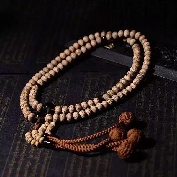 一招教你分辨老念珠,各种念珠详解