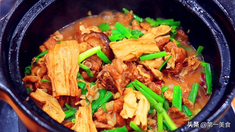 腐竹焖鸭的做法大全集,无水焖鸭煲做法
