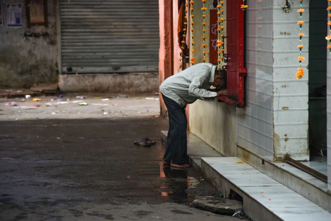 理想还是幻想,消费链底端的油腻大叔们,能让“他食品”崛起?