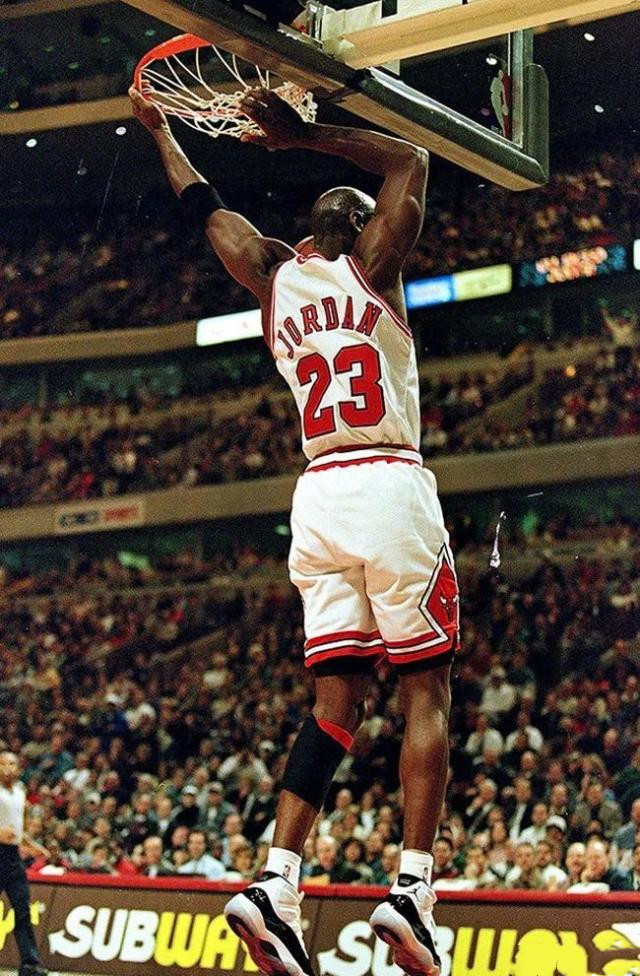 乔丹穿过哪些aj1,乔丹在aj1之前最喜欢穿什么鞋