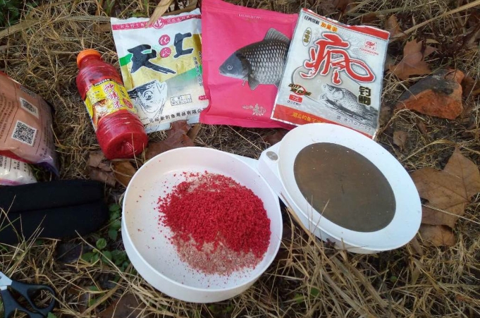 蓝鲫直接钓鲫鱼好么,蓝鲫开饵不雾化