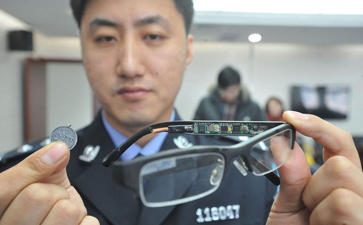 作弊耳机米粒大小没什么稀奇的,这都是作弊界的常规操作了