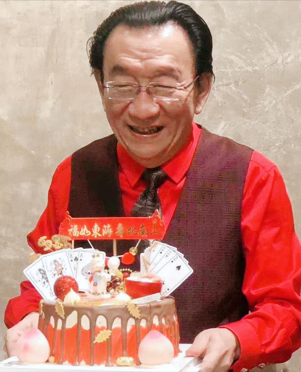 王朔和郭德纲什么关系,王朔说侯耀文祖上是要饭的