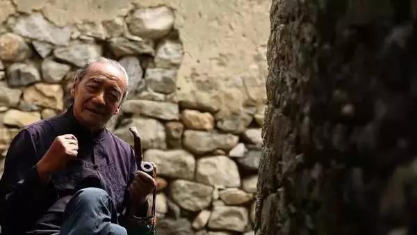 1989年的今天，一个叫海子的人决定去死