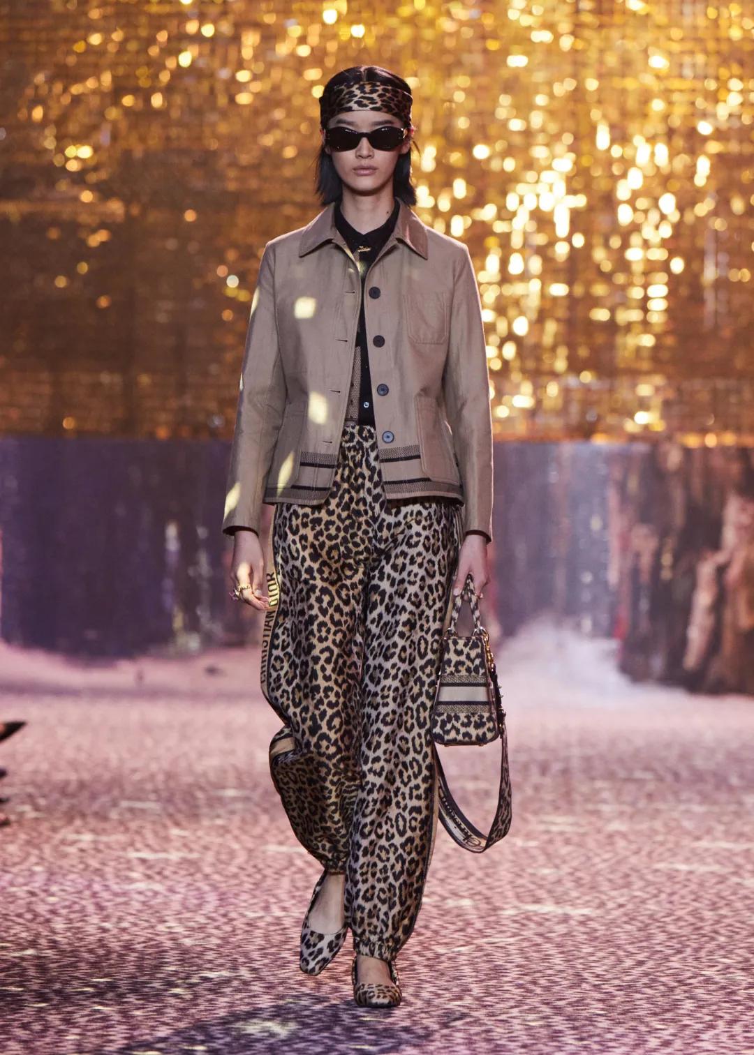 迪奥dior2020走秀冬季款运动鞋,dior2012春夏走秀视频完整版