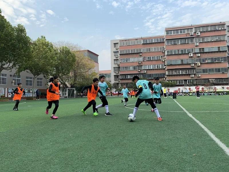 小学足球文化节开幕式,开封县街小学足球赛2024年