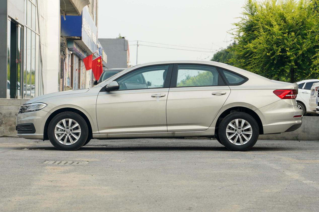 6.99万朗逸什么配置,6.99万朗逸1.5l