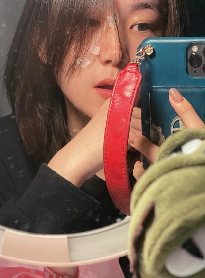 懒理关系户吐槽,孙俪妹妹晒与姐姐同款秀姐妹情,打卡故宫气质赞