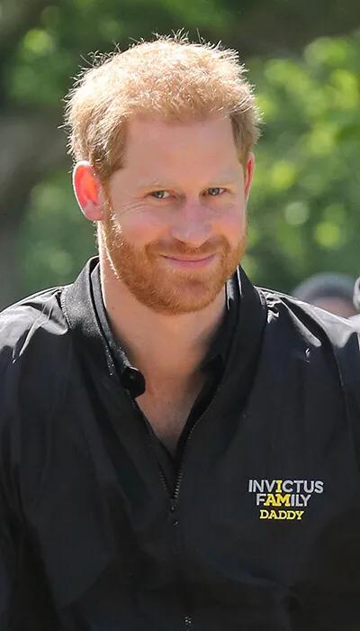 皇家时尚凯特米德尔顿,阿奇哈里森视频