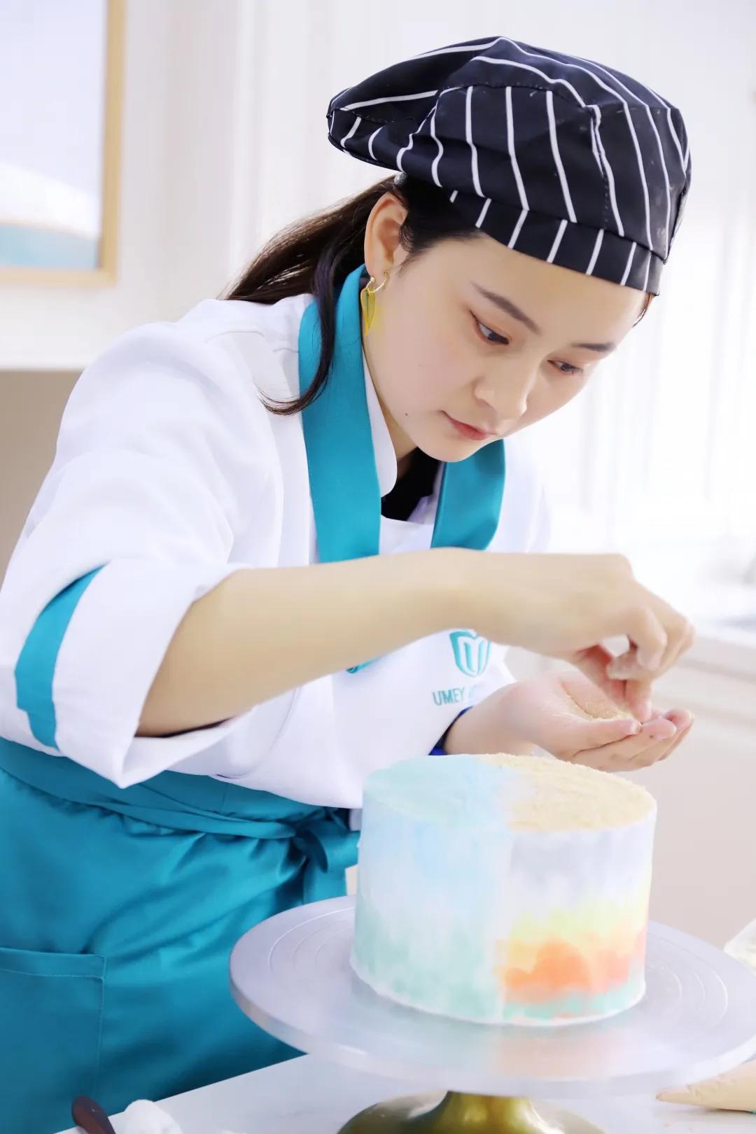 「优美新生」从*疆新**到上海,跨越4000公里的西点逐梦路