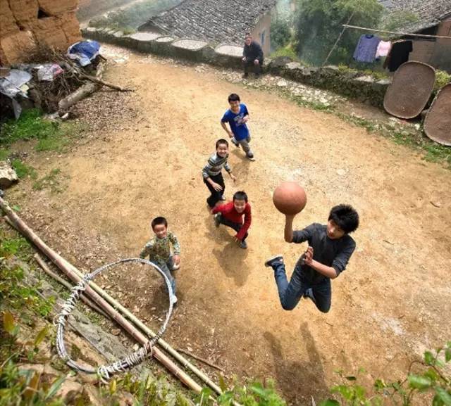 该死的篮球,该死的篮球什么梗