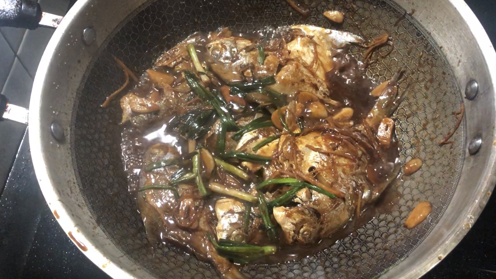 豆豉蒸小白鲳鱼正宗做法,鲳鱼这么烧绝对够味简单又快捷