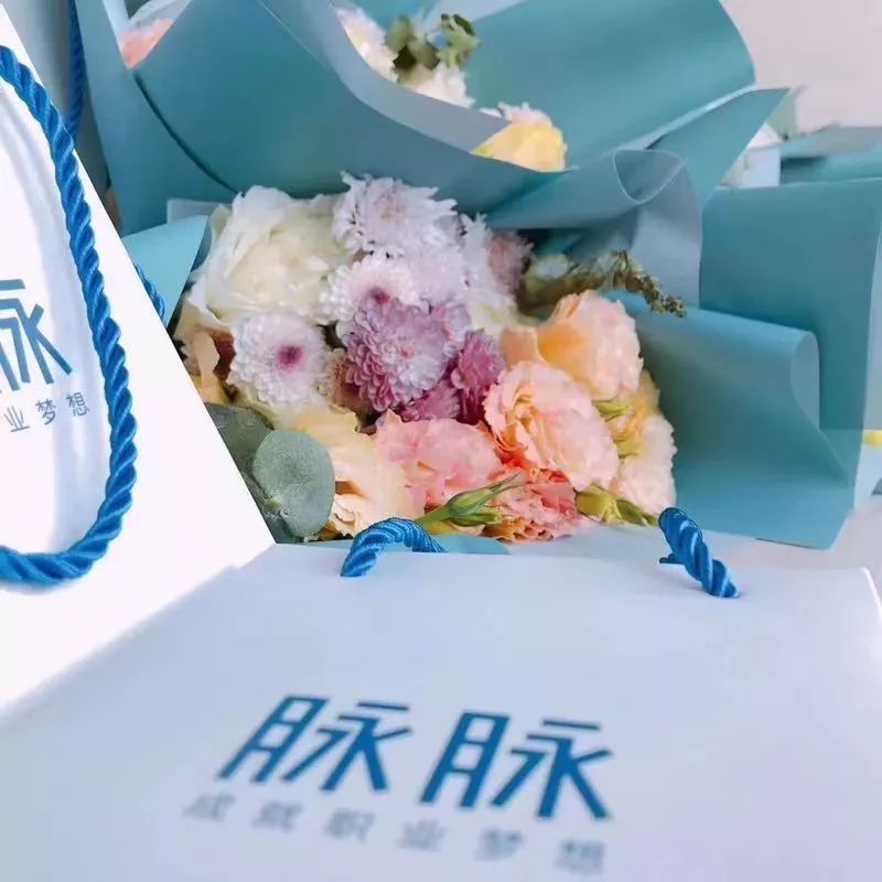 各司仙女节礼物大PK!阿里腾讯百度…谁家更戳你的心?