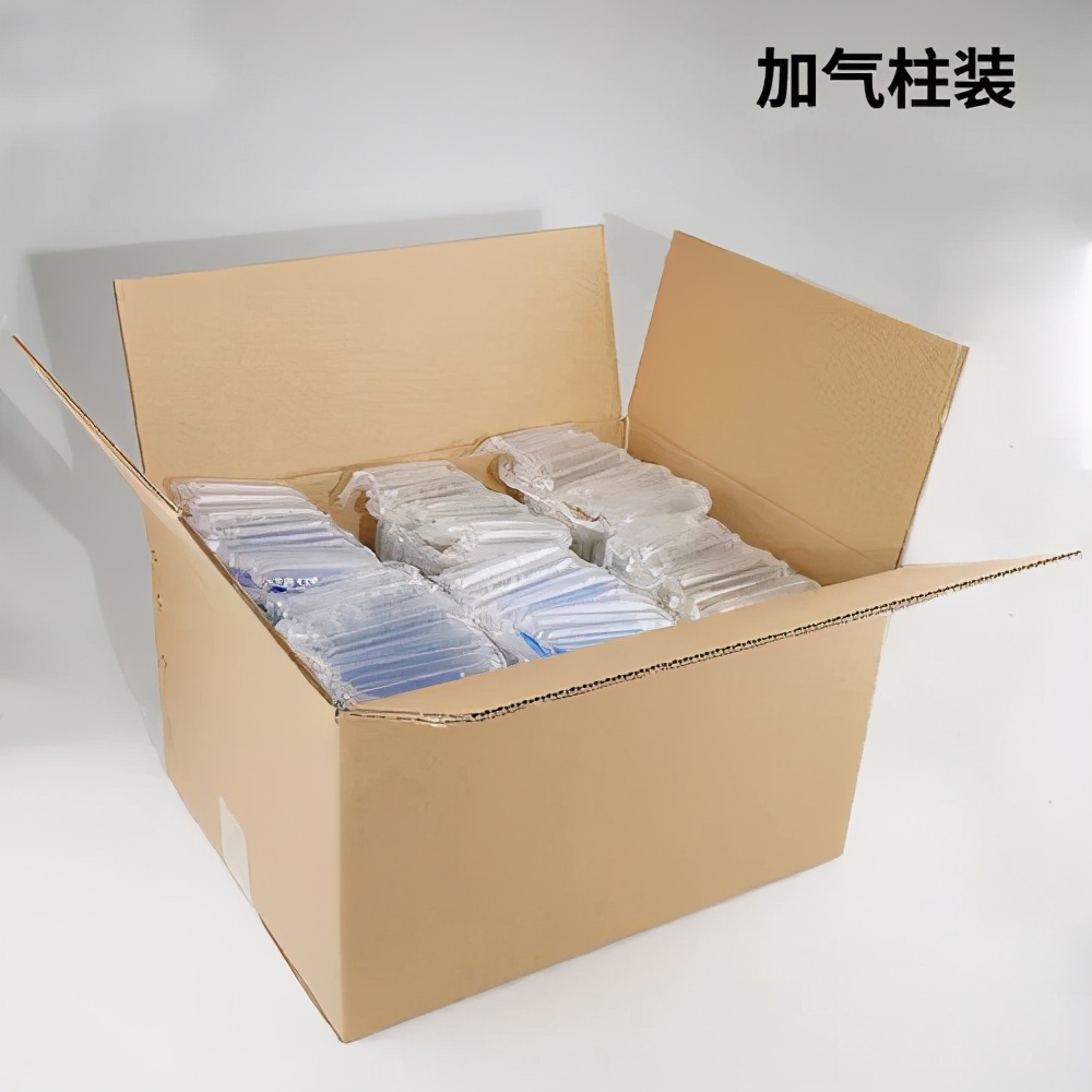 LV“转行”卖空气？一件充气夹克30000块，网友：我出3块