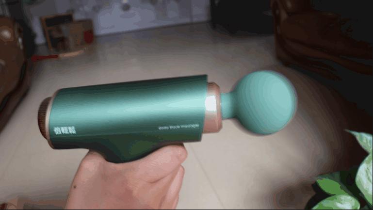 健身肌肉酸痛筋膜枪,breo倍轻松9号筋膜枪