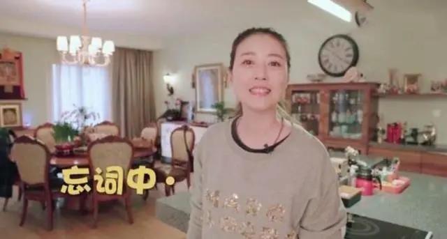 周海媚宠物狗狗,周海媚生前养的4个狗狗被曝光了