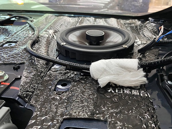 昆明本田思域重低音音响改装,南京思域音响改装