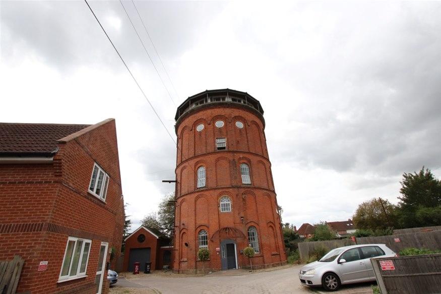 这些千奇百怪的房子,这些户型奇葩的房子居然还挺抢手