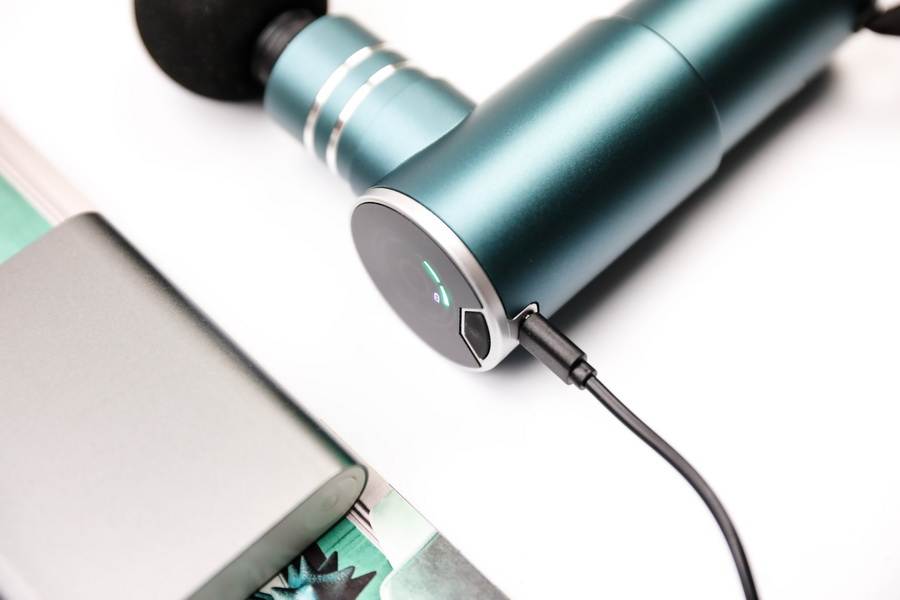 菠萝君筋膜枪高频震动,筋膜枪新二代黑科技按摩神器