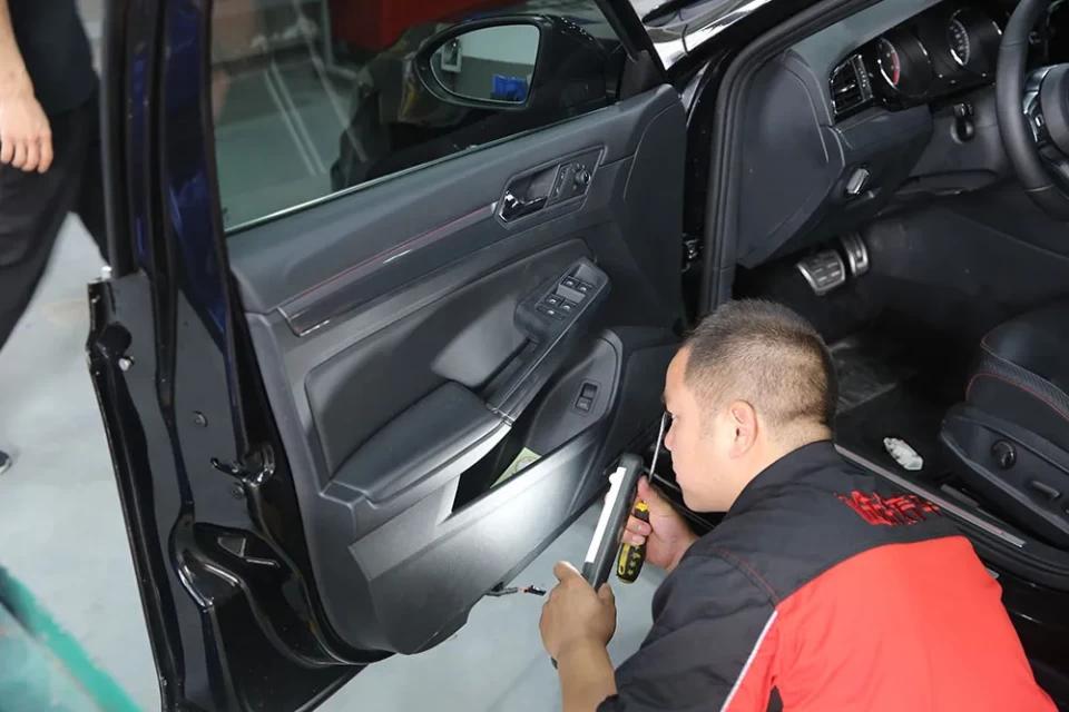 大众原厂车漆爆漆,大众汽车补漆靠谱吗