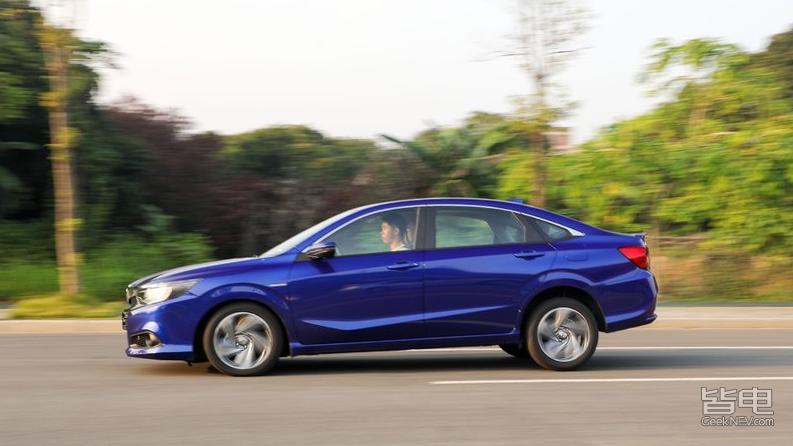 狭路相逢中的丰田,本田大战本田