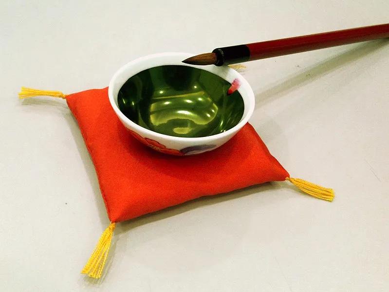 最贵的口红,居然是绿色的?