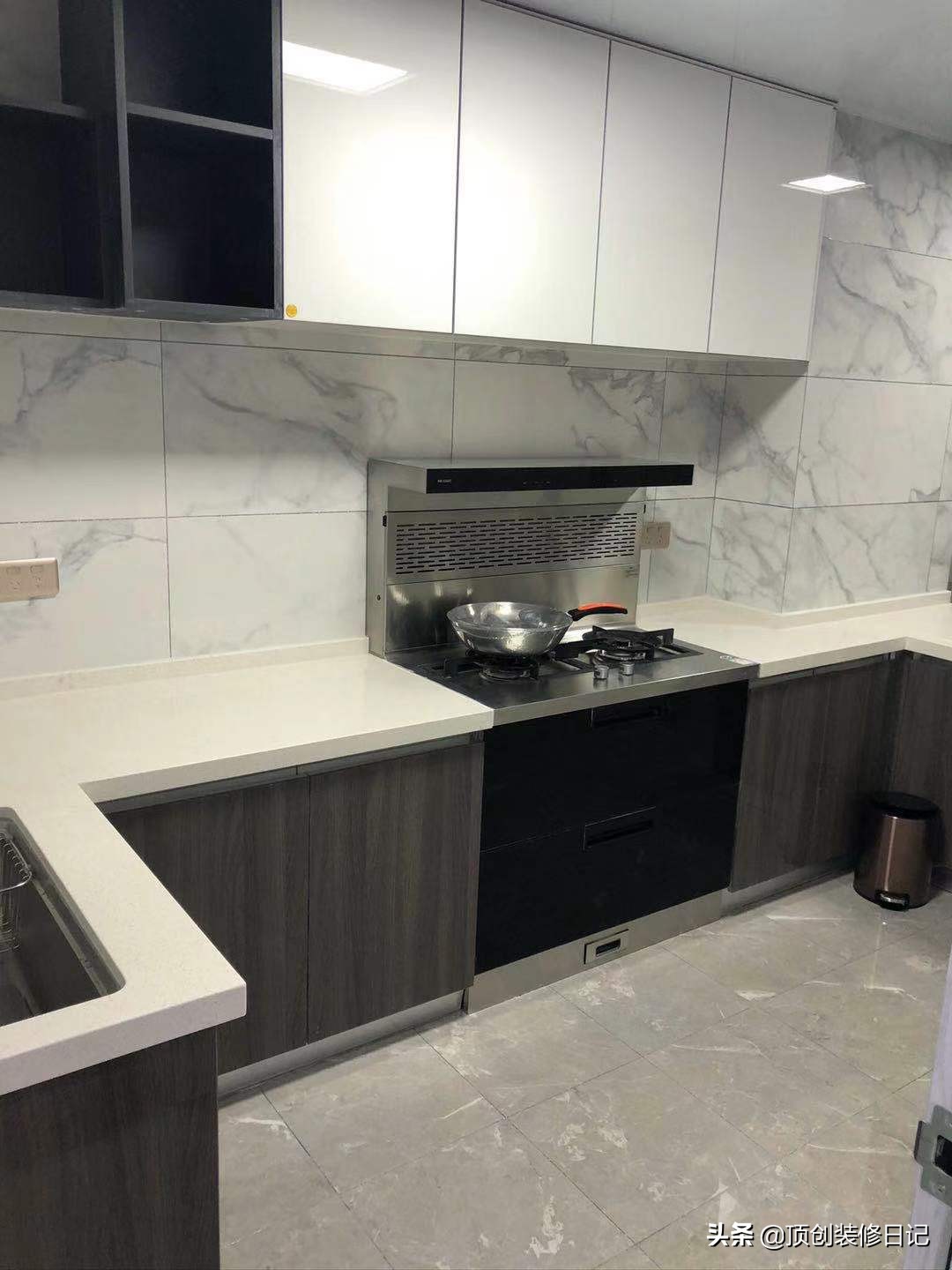 128平现代轻奢实景,128平轻奢风格效果图