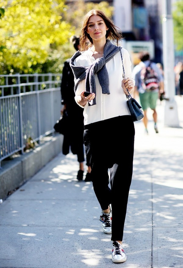 四五十岁的女人穿衣别装嫩,四五十岁的妈妈打扮非常好看