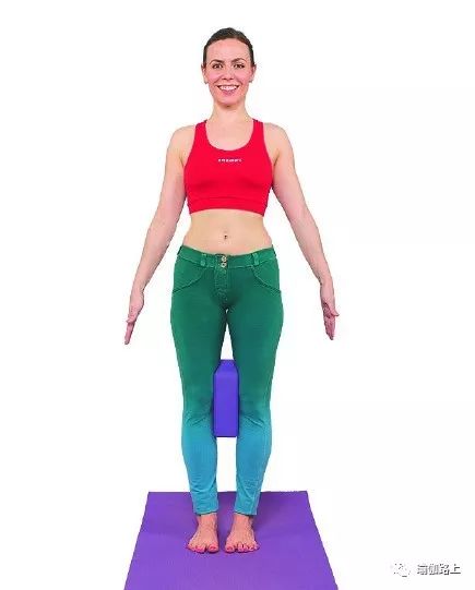 如何用瑜伽矫正x型腿,瑜伽式矫正o型腿最有效的动作