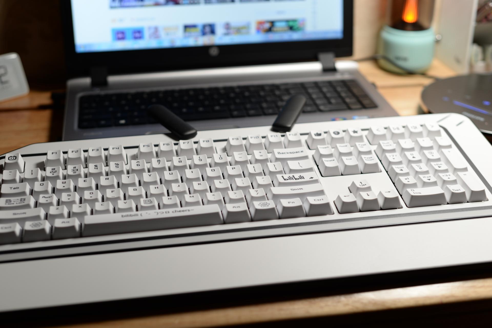 ikbc机械键盘红轴与akko红轴,ikbc樱桃轴机械键盘推荐