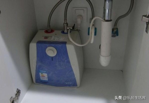 燃气热水器和电热水器哪个更实用,燃气热水器与电热水器哪个好用