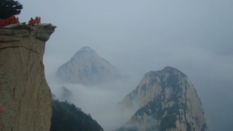 华山北峰到中峰东峰时间,北峰到东峰一定通过中峰吗