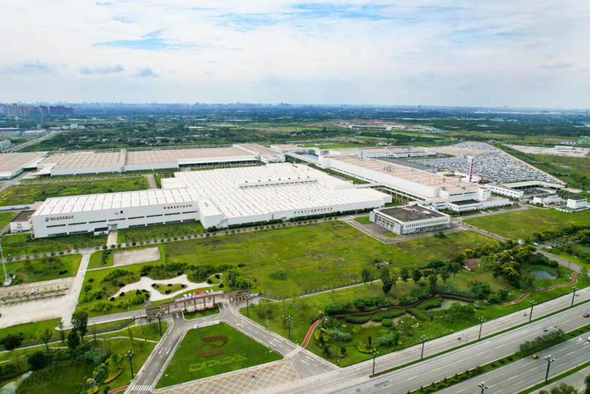 中国造，欧洲销！凡尔赛C5X返销欧洲，买欧洲品质的车何须进口？