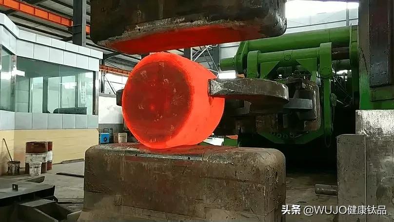 钛合金是用什么材料做的,钛合金是什么材料属于硬质合金