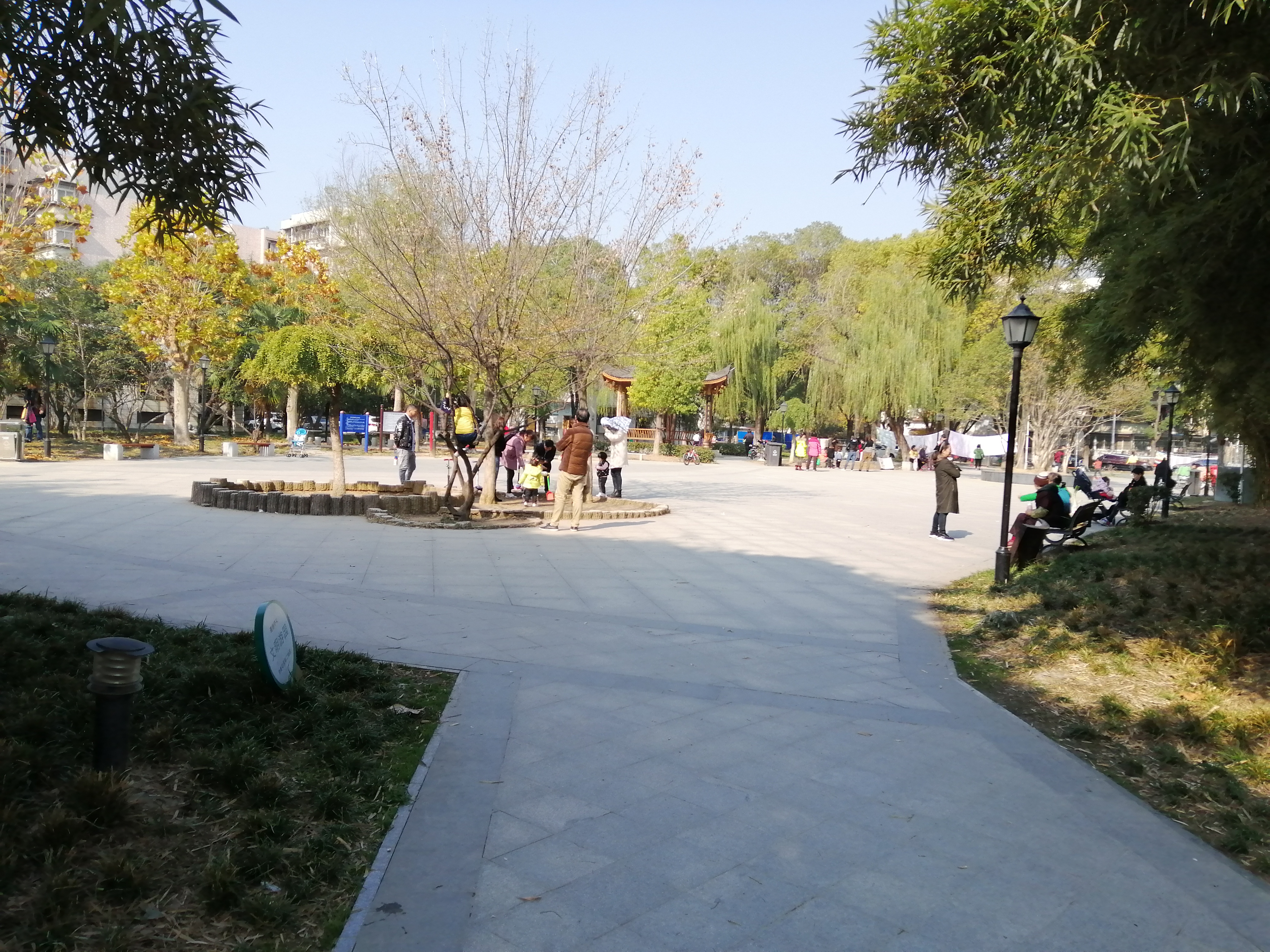 首个示范小区,全国示范小区现状