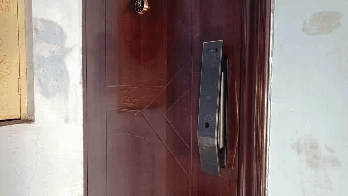 t11face智能门锁如何室内开门,开锁智能门锁