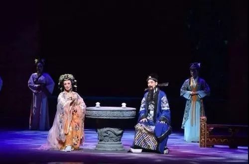 山如碧浪翻江去译文,山如碧浪翻江去下一句