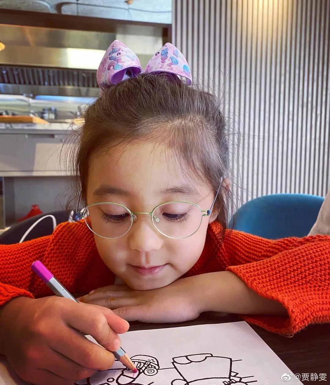 贾静雯5岁女儿查出先天性弱视:怎样保护孩子的视力?