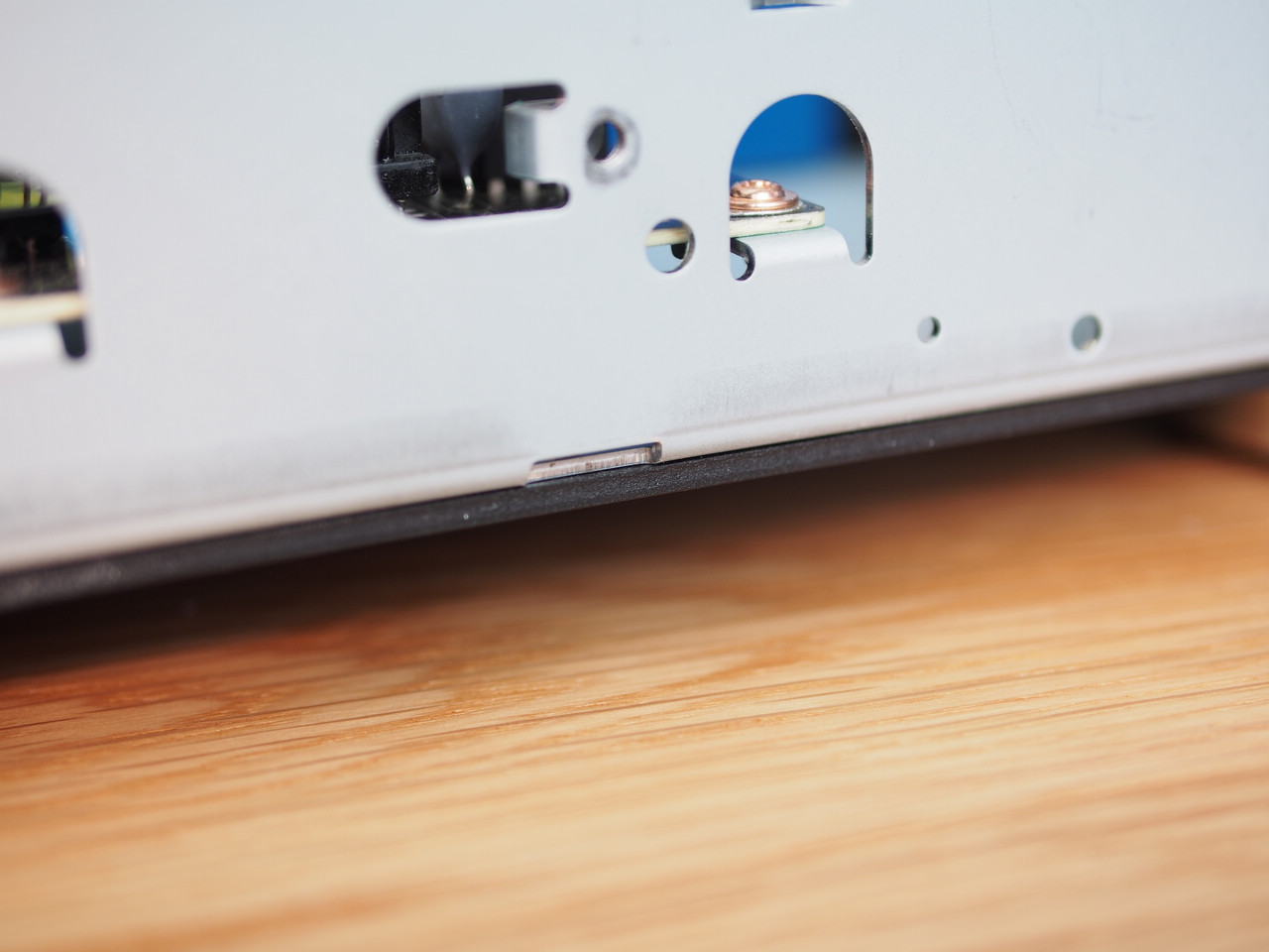 音画俱佳，操控稍弱——先锋UDP-LX500