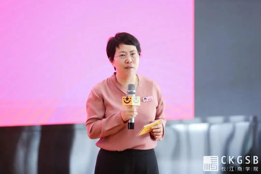 白手起家，从红海中实现“逆袭”，她是如何做到的？