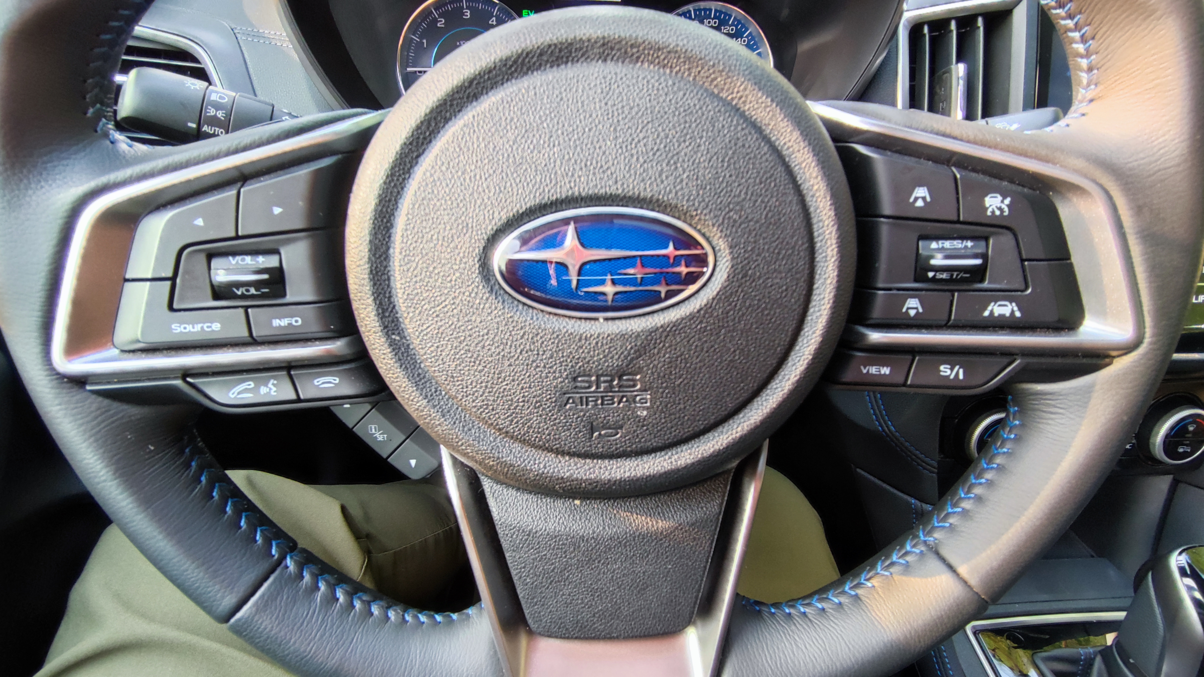 斯巴鲁xv深度试驾视频,试驾斯巴鲁xv荒野版