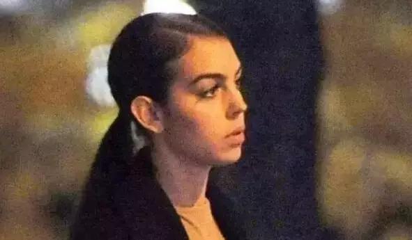 不输第一美臀，乔妹是靠它俘获C罗的心？