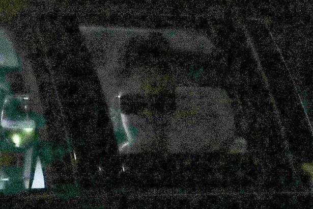 蕾哈娜摔倒,蕾哈娜摔伤后现身街头