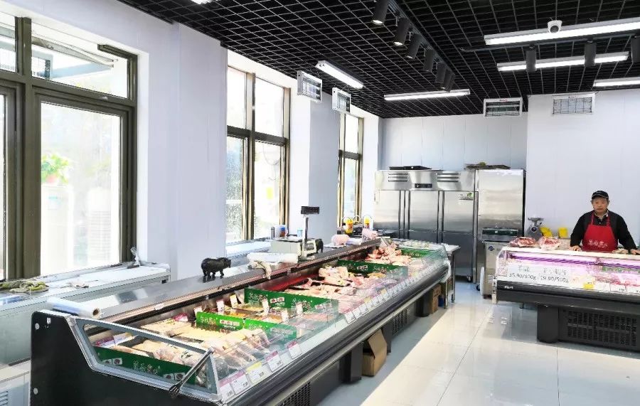模式|供应商社区开直营肉铺，品种多价格低，还是轻资产？