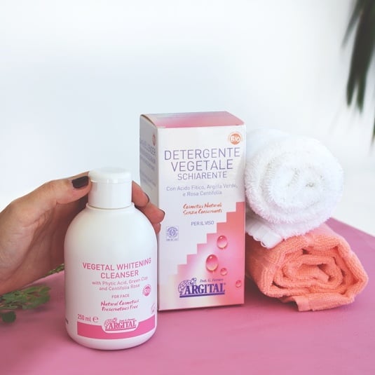 油性皮肤缺水怎么补水,缺水性干性肌肤怎么护理