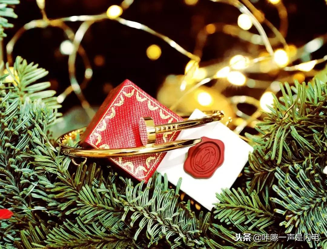 来认识一下宇宙第二时尚博主|5000件衣服只够穿一季