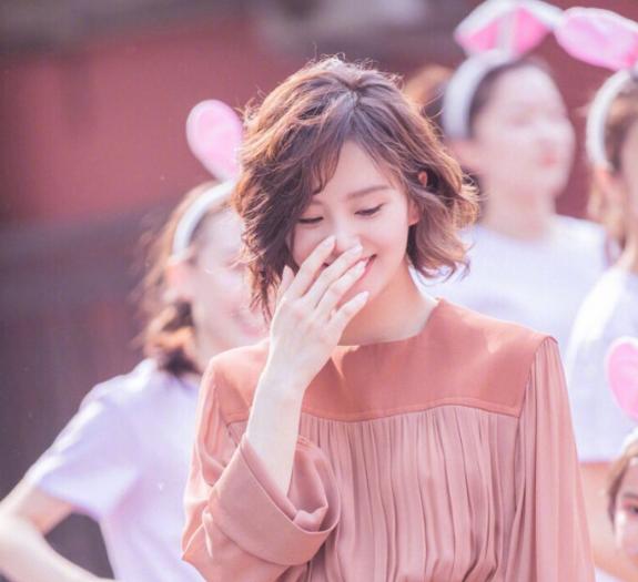 刘诗诗发布会显老态,刘诗诗满脸皱纹